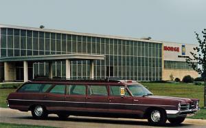 Pontiac Catalina 12-Passenger Station Wagon Coach by Armbruster-Stageway